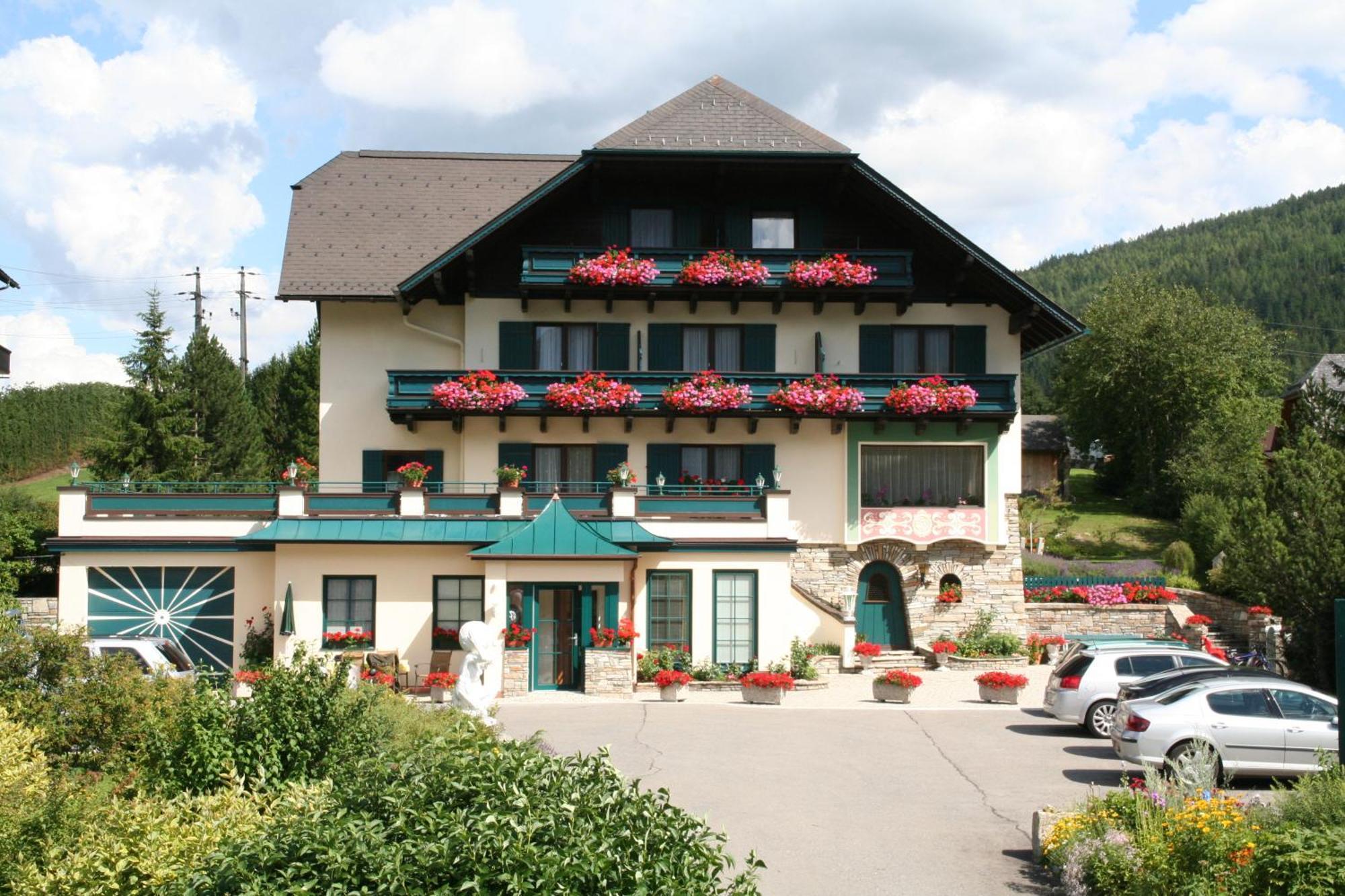 Pension Firn Sepp Mauterndorf  Buitenkant foto